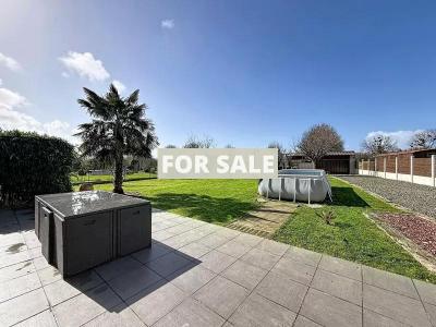 Detached House with Garden by the Coast