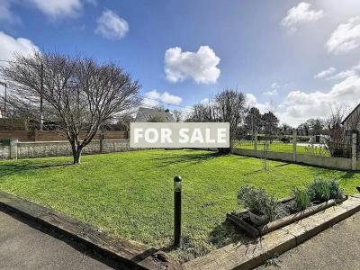 Detached House with Garden by the Coast