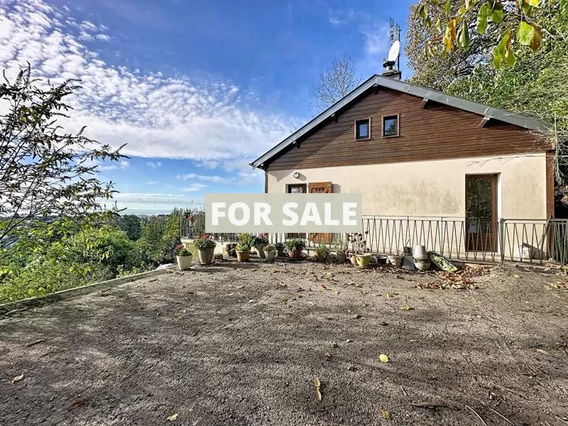 Detached House with View of Mont-St-Michel