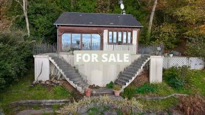 Detached House with View of Mont-St-Michel
