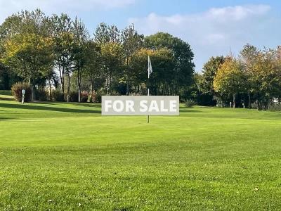 Detached House by the Golf Course