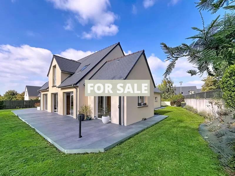 Detached House by the Golf Course