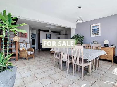 Detached Country House with Landscaped Garden