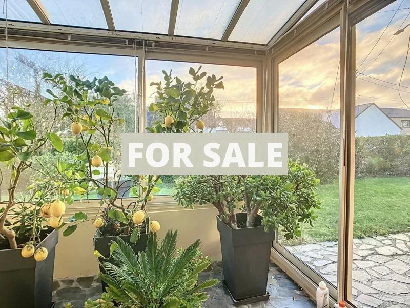 Detached House with Garden, 700m from the Beach