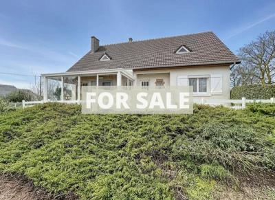 Detached House with Garden by the Coast