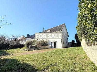 Coastal House with Panoramic Sea Views