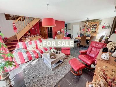 Stunning Detached House with Amazing Garden