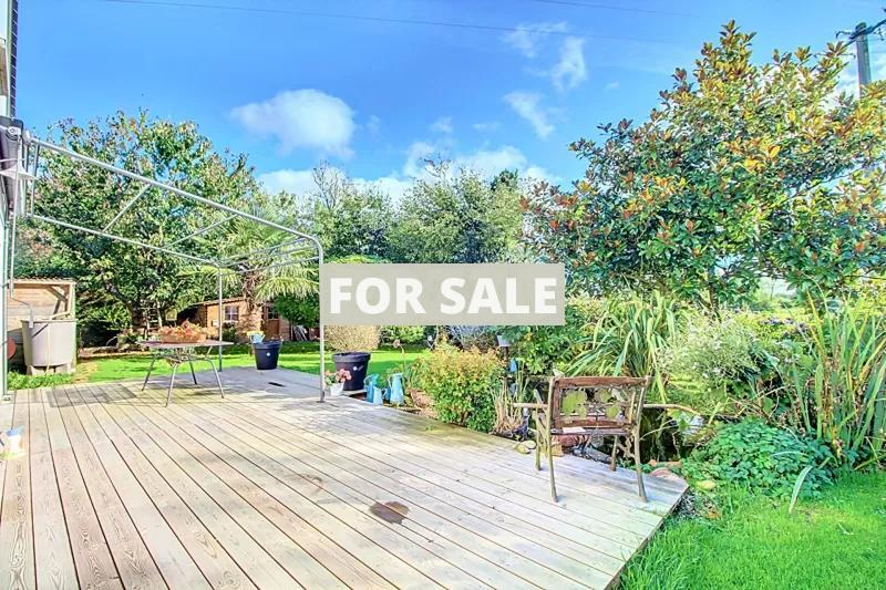 Stunning Detached House with Amazing Garden