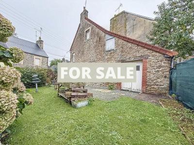 Town House with Neat Garden, Ideal Holiday Home