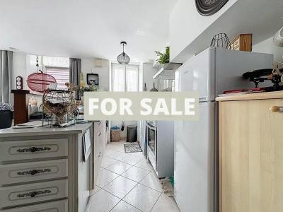 Town House with Neat Garden, Ideal Holiday Home
