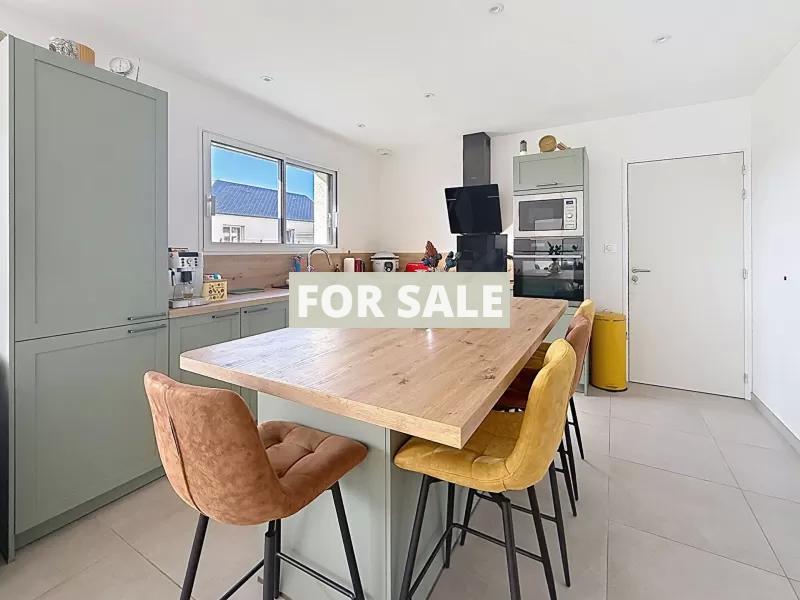 Contemporary Detached House