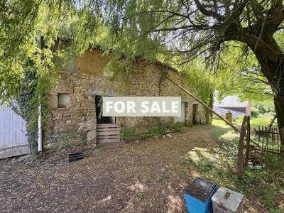 Detached Country House with Outbuilding