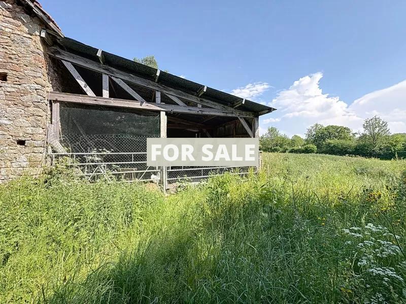 Detached Country House with Outbuilding