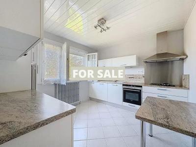 Detached House with Garden in Coastal Resort