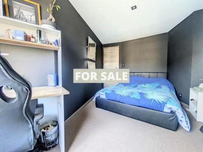 Town House in Coastal Resort Location
