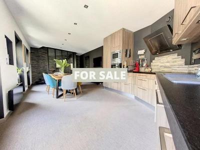 Town House in Coastal Resort Location