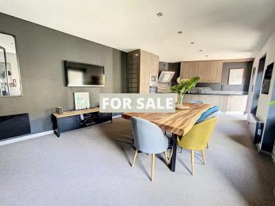 Town House in Coastal Resort Location