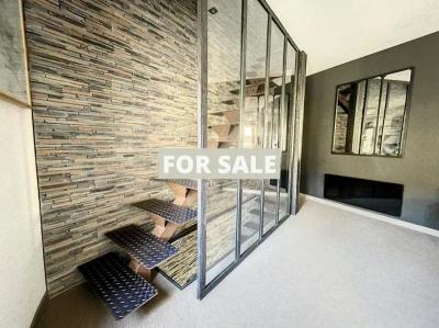 Town House in Coastal Resort Location