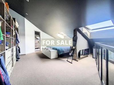 Town House in Coastal Resort Location