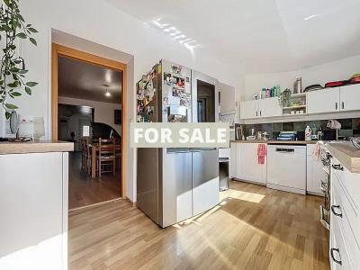 Property in Coastal Location, Nice Family Home