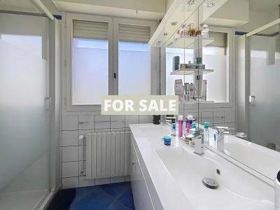 Detached Coastal House with Landscaped Garden