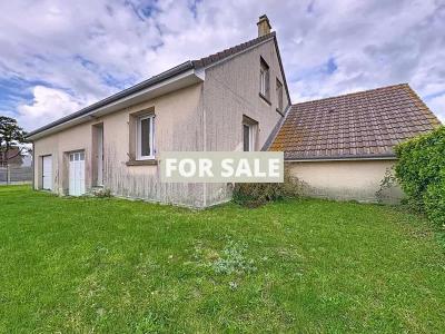 Detached House with Garden by the Coast
