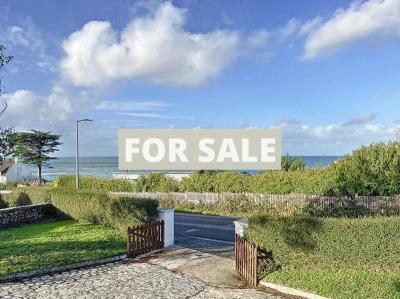 Detached Sea Front House with Open Views