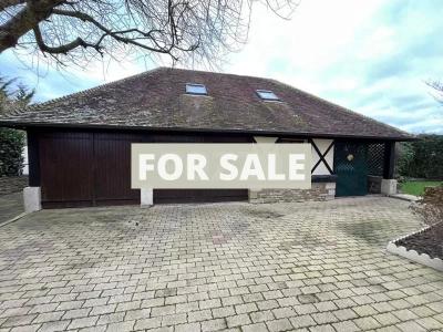 Detached Country House with Outbuilding