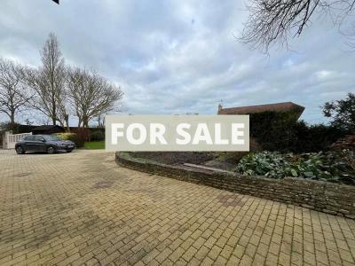 Detached Country House with Outbuilding