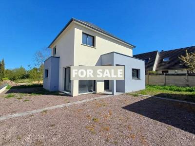 New Build Detached House with Garage