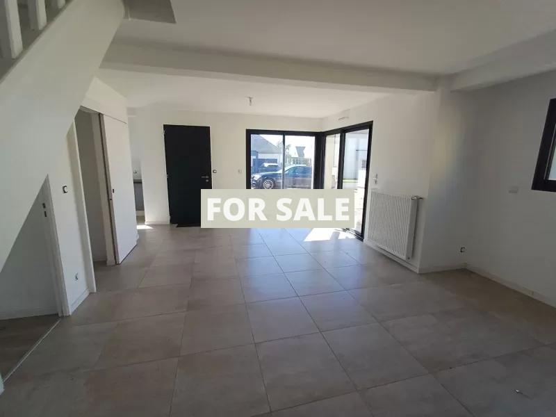 New Build Detached House with Garage