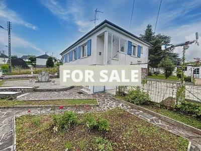 Detached House with Landscaped Garden