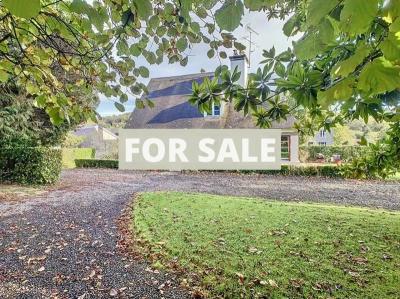 Large Detached House with Lovely Garden