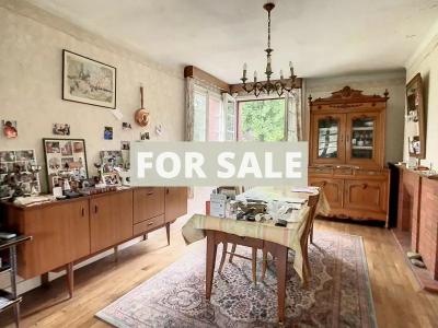 Large Detached House with Lovely Garden