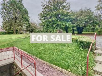 Large Detached House with Lovely Garden