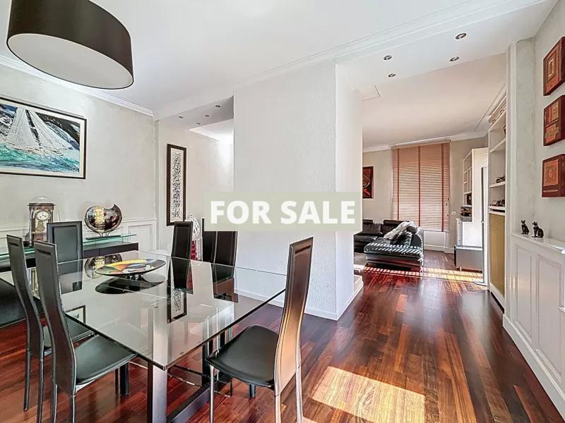 Beautiful House with Swimming Pool