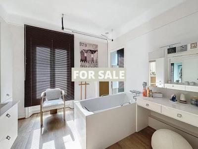 Beautiful House with Swimming Pool