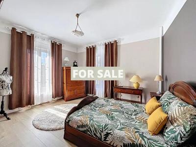 Beautiful House with Swimming Pool