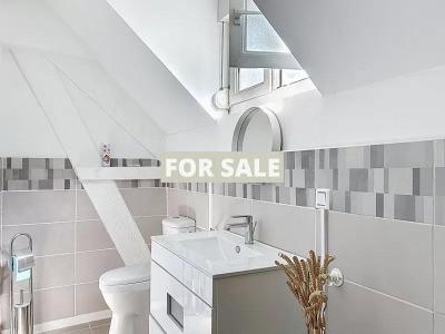 Beautiful Detached House in Lovely Garden Environment