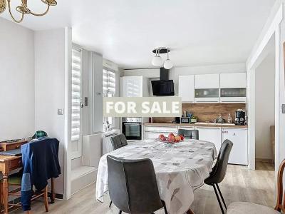 Beautiful Detached House in Lovely Garden Environment