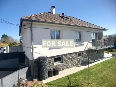 Detached House with Landscaped Garden