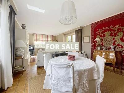 Detached House with Lovely Garden