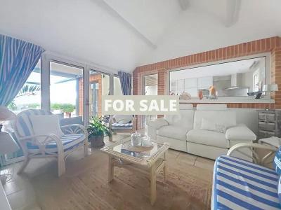 Contemporary Detached House in Coastal Location