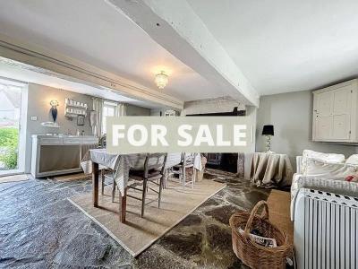 Large Detached House with Lovely Garden