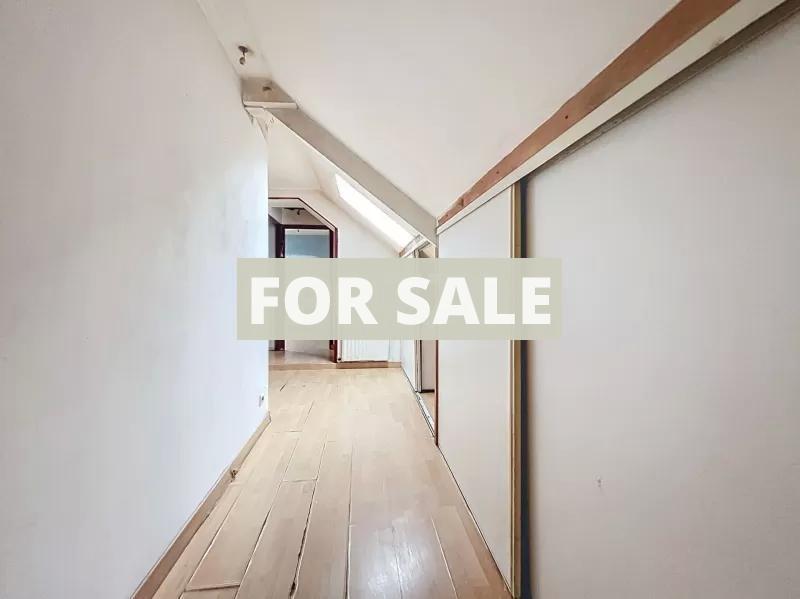 Detached Country House To Renovate Further