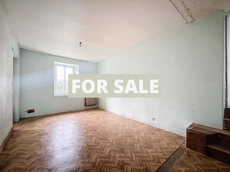 Detached Country House To Renovate Further