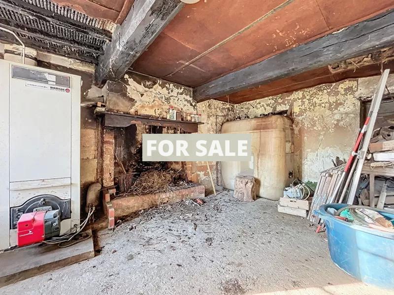 Detached House with Outbuilding by the Coast