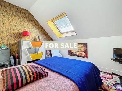 Contemporary House in Coastal Location