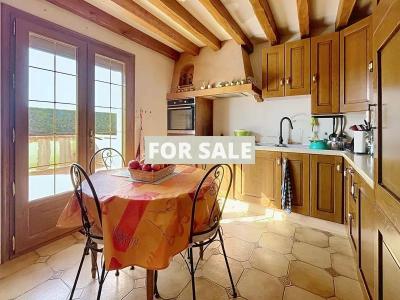 Detached House with Garden and Open Views