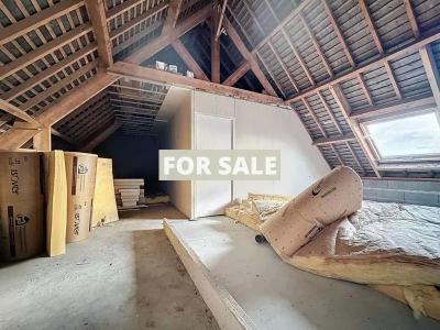 Detached House with Garden by the Coast